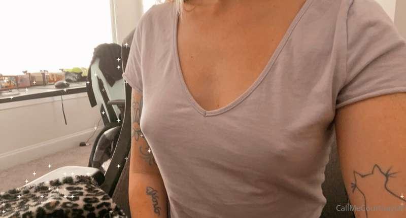 wanna see under my shirt??? check dms ;)