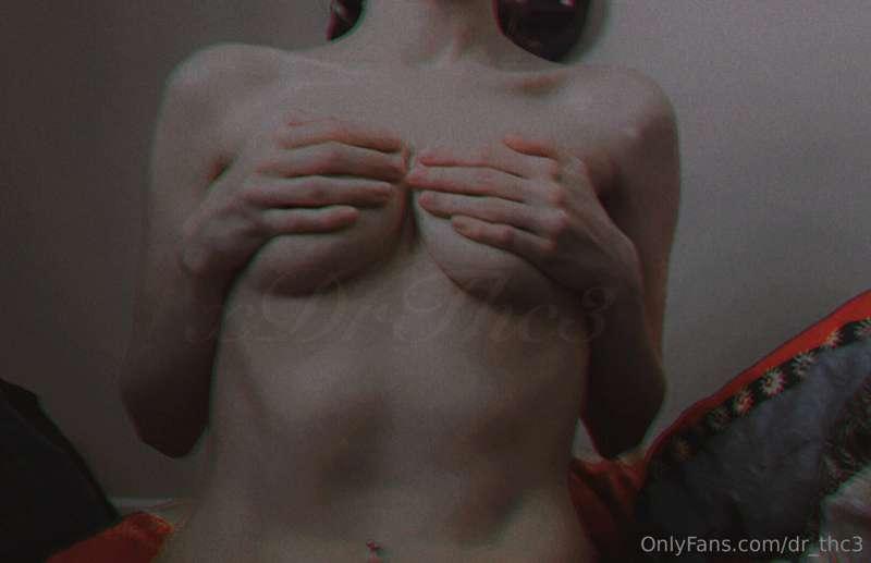 happy titty tuesday!! xx