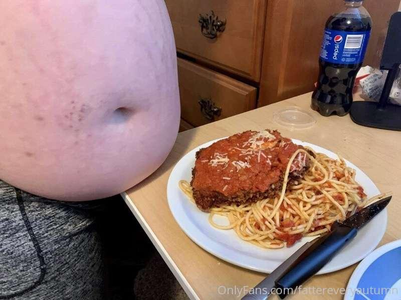 I love me some chicken parm 🤤🤭💖
