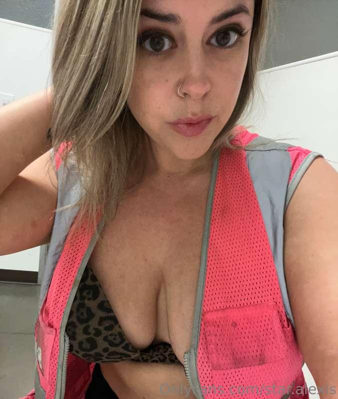 Looking Cute while being Safe 💕🦺