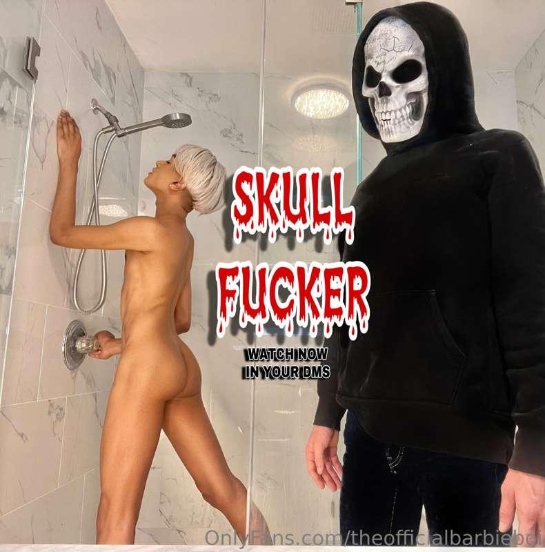 Skull Fucker : watch now in your DMS