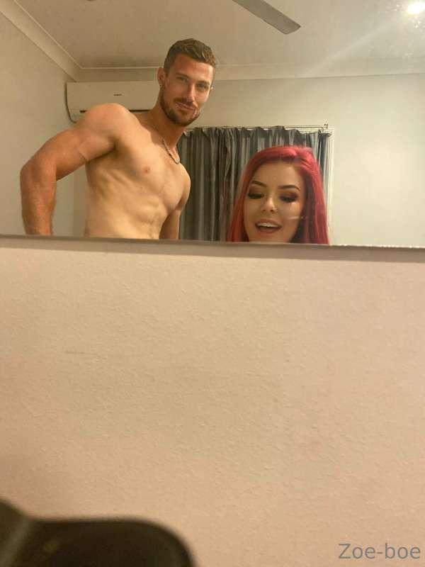 Latest and greatest sex tape! Dm me if you like a girl who g..