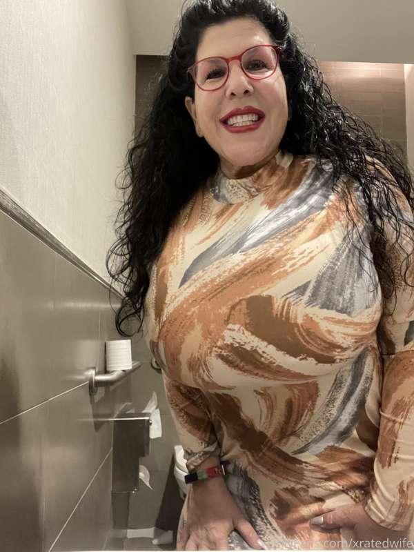 Meat me in the boys room