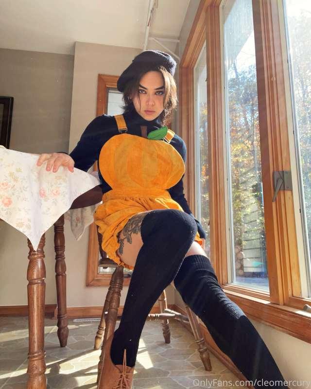 happy turkey day everybody! here’s a very rare post of me ac..