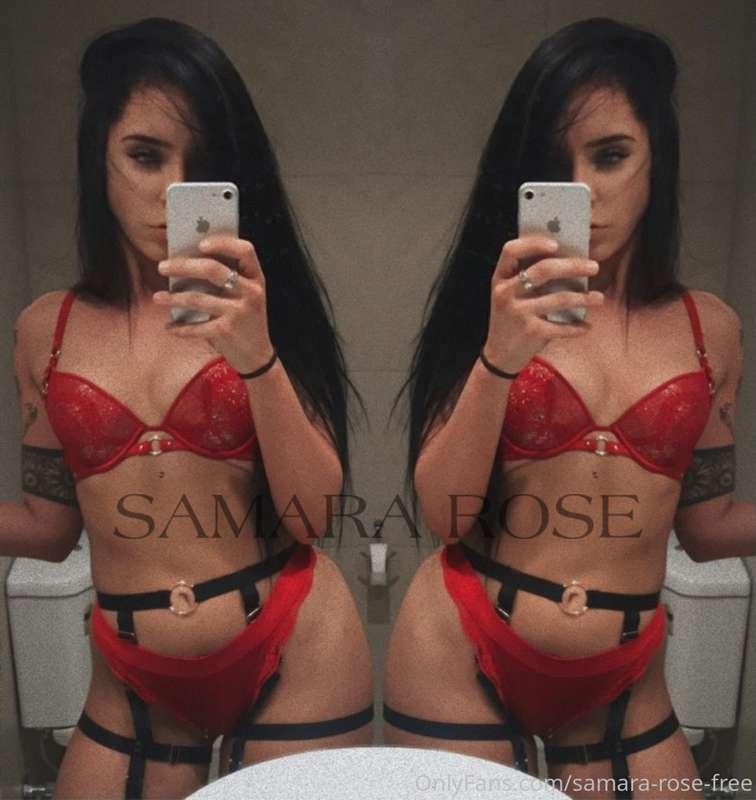 Double trouble 😈 think you could handle two of me?