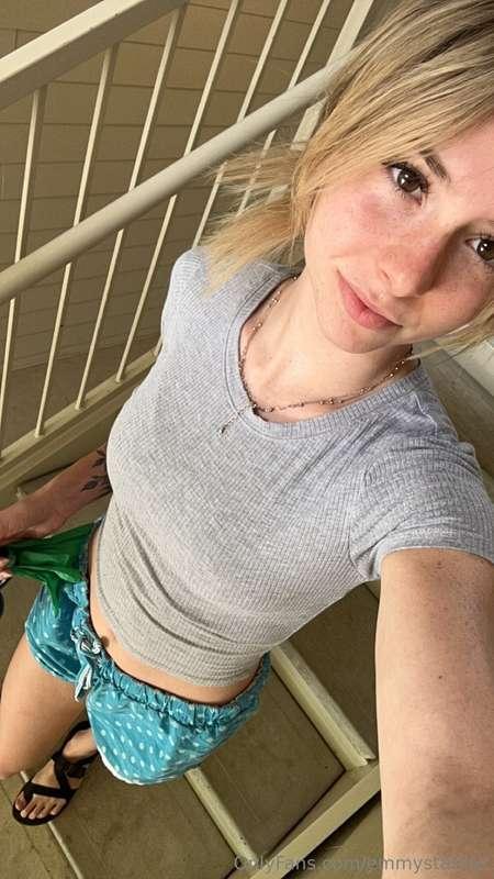 I am here daddy, waiting for you to chat with me right now 😉