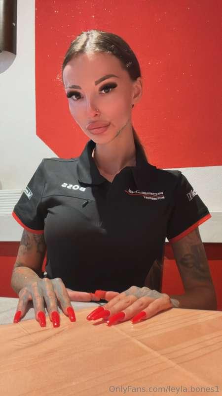 Ich warte auf mein Dessert 🍭 bekomme ich es auch von dir? 😋