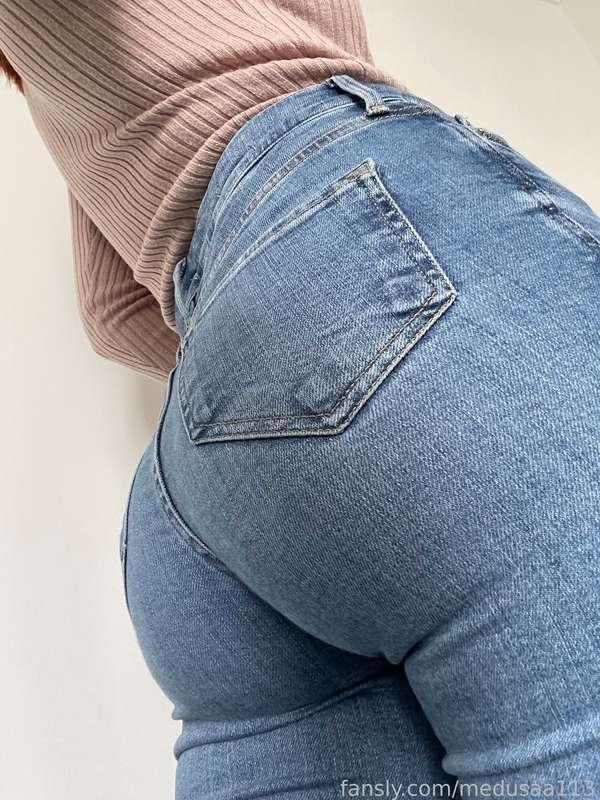 #fyp #ass #onoff #jeans #thong #pawg #petite #petitepawg 