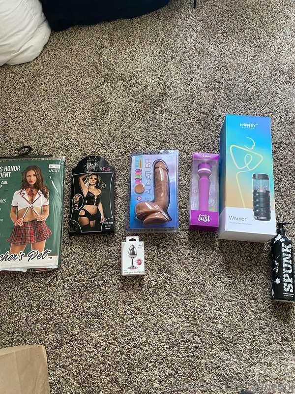 Got a little haul today 😈cant wait to take come content with..