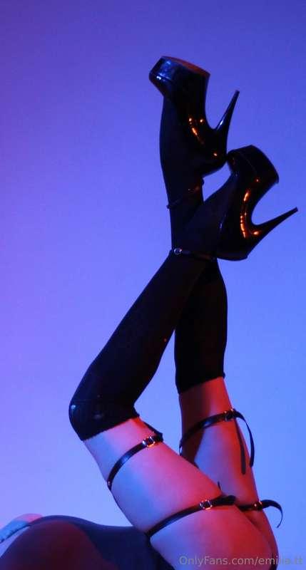 Do you like high heels on me? 👠