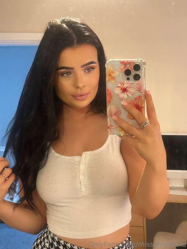 What are you up to tonight?🖤