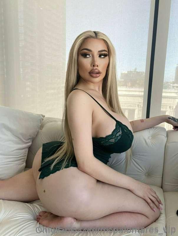 Let me distract you 😈