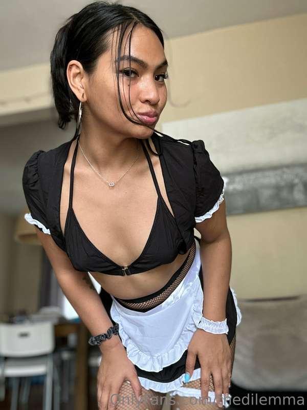 Send me a DM on how do you want me to serve your weekend bab..