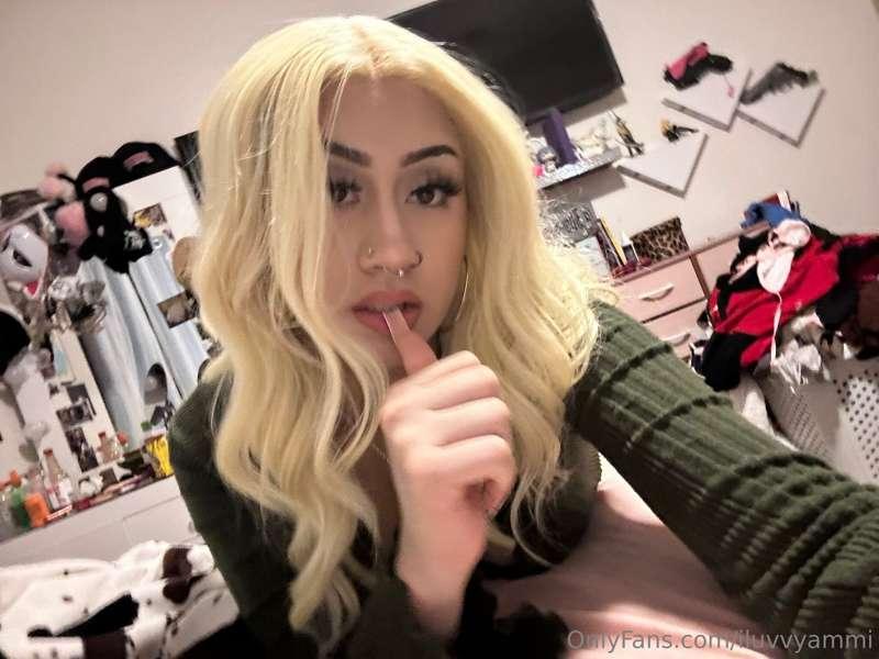 feeling extra horny today, can you tell?