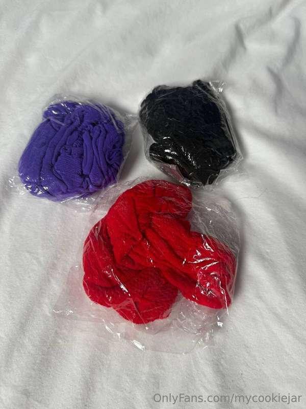 I can't decide what color to wear for you tonight! Help me p..