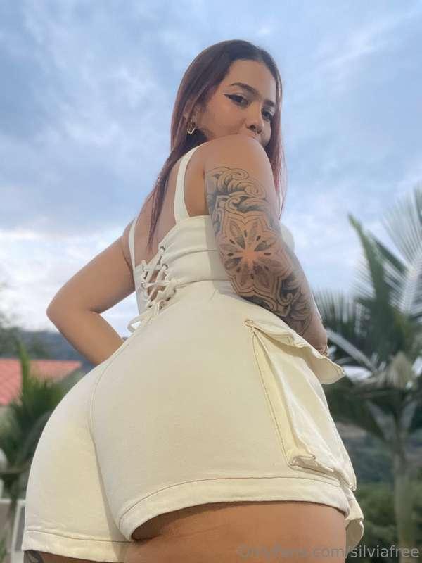 What is something I can hop on right now?🍑🍆