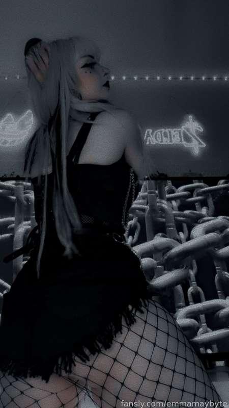 emmamaybyte image #24