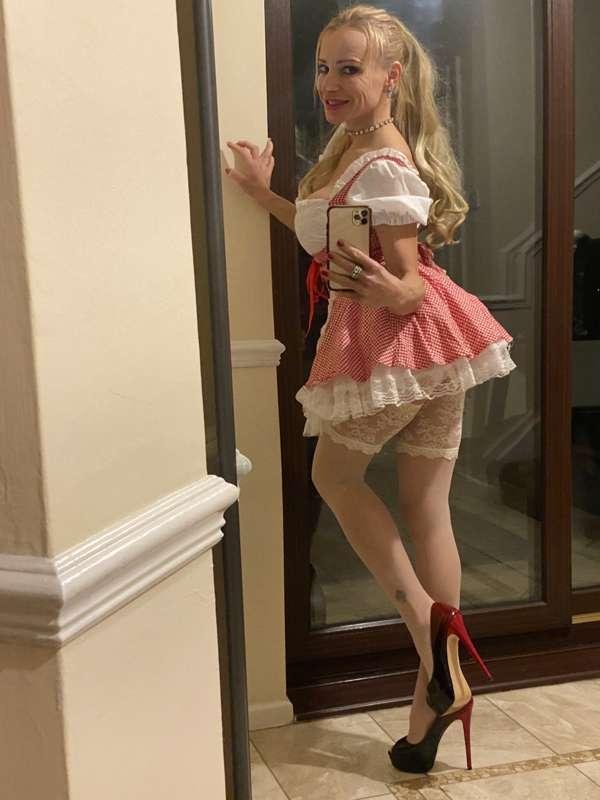 taragirl image #0