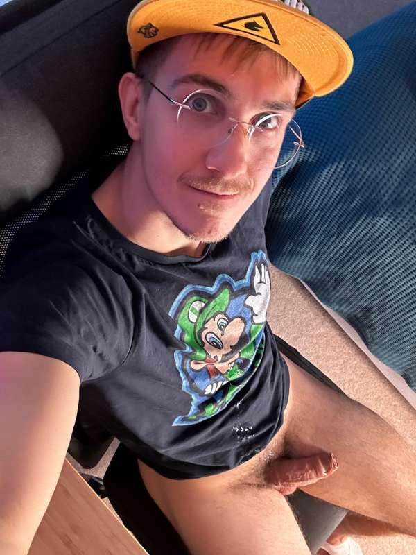 Just having a bit of fun on the old webcam chats 😸