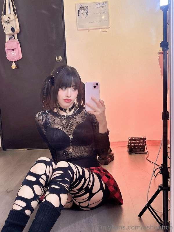 ashounch image #3