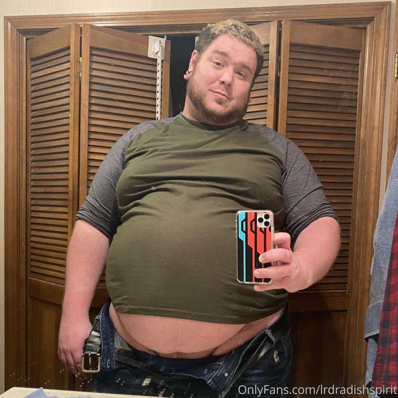 Another Friendsgiving down. I think I might need to bite the..