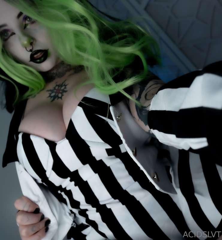 Gimme your sandworm 💚🖤