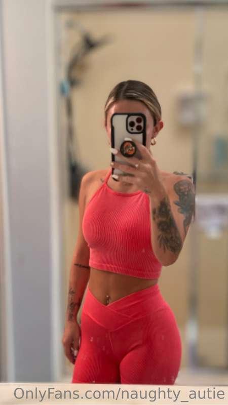 ### Morning baby! Cum slide in my DMs 😏