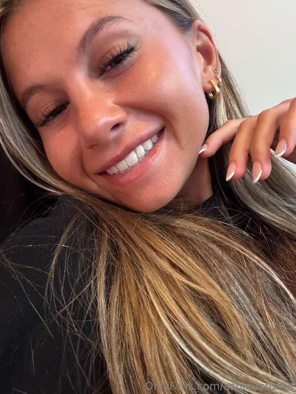 Smile, it’s Monday. Let’s make it fun. 😉