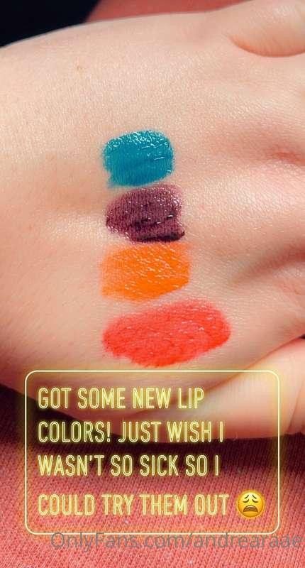 Once I’m feeling better which color should I wear and post w..