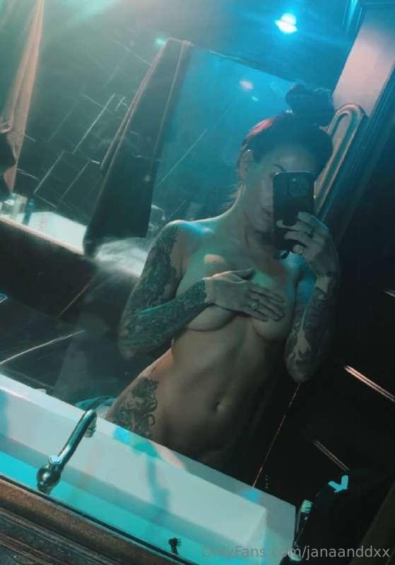 Sweet dreams babes 🖤