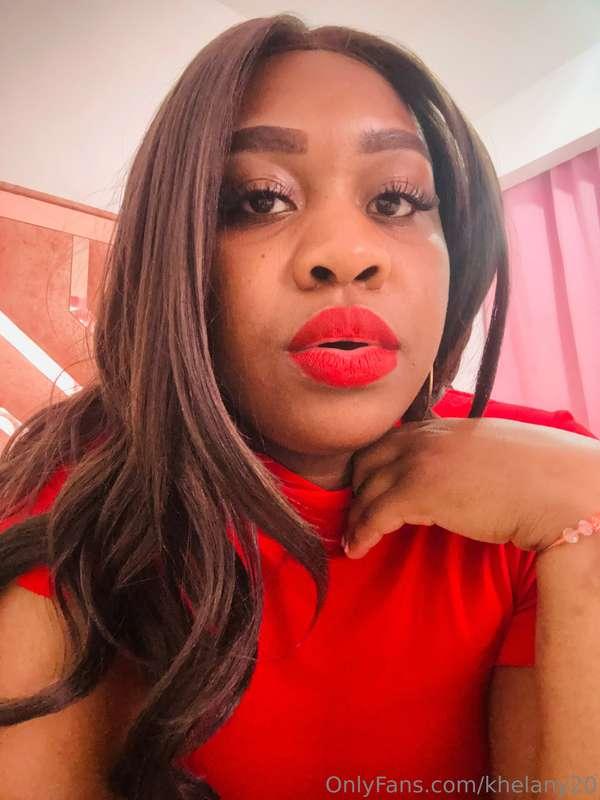 Sexy natural red lips 👄💄
