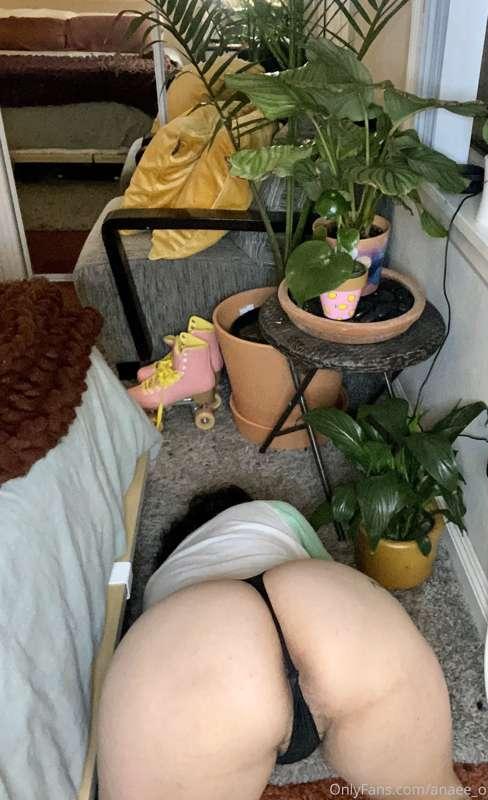 Face down, ass up. 
Use your imagination 😉
•
Don’t forget to..