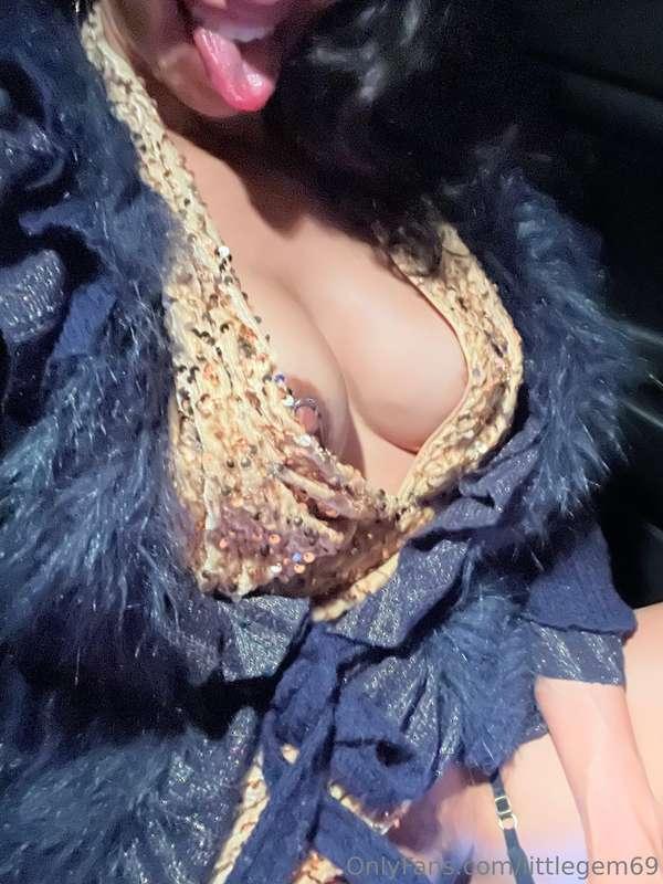 👅