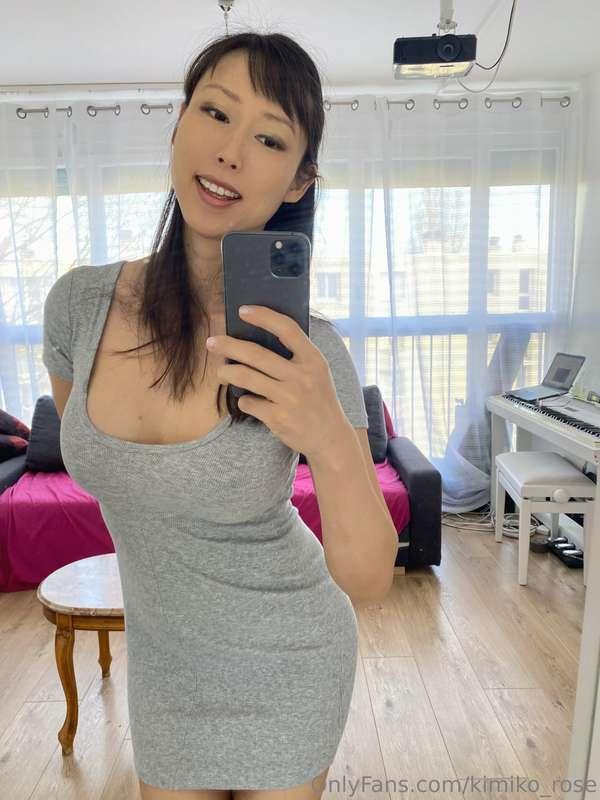 Is my smile pretty enough for you to approach me? 🤗