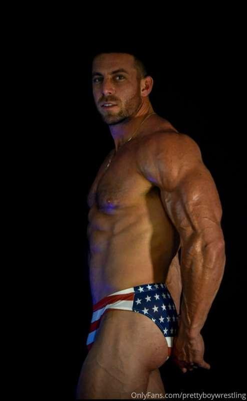 Filming with Cash Kellogg soon! Message now to schedule cust..