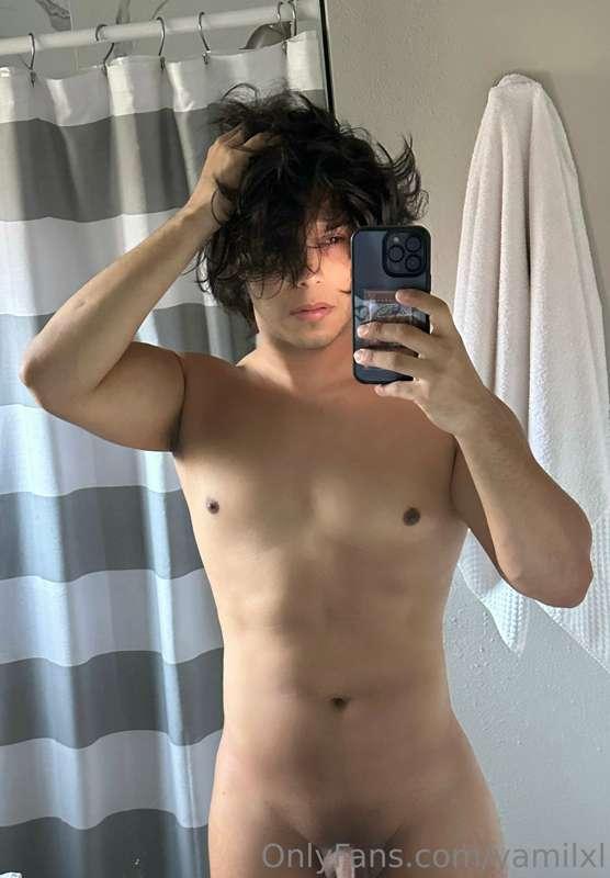 Last pictures with long hair.