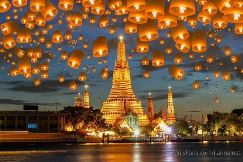 Mid-Autumn 2022. It's that time of the year that the moon be..