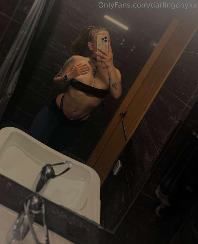 How about we do some cardio together😏🥵