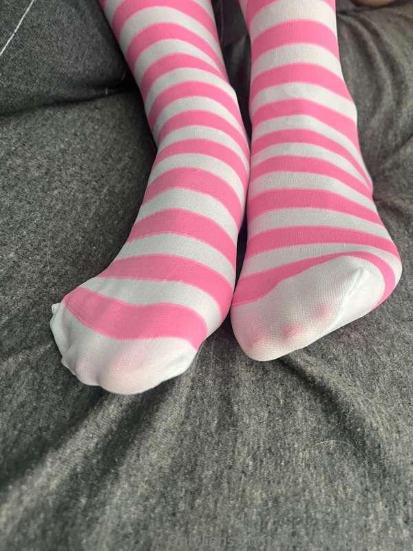 mrs_footjobqueen image #9