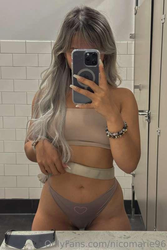 Att el baño de la gasolinera. ✌🏽