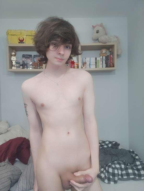 Wanna play with my hard cock? 😘
