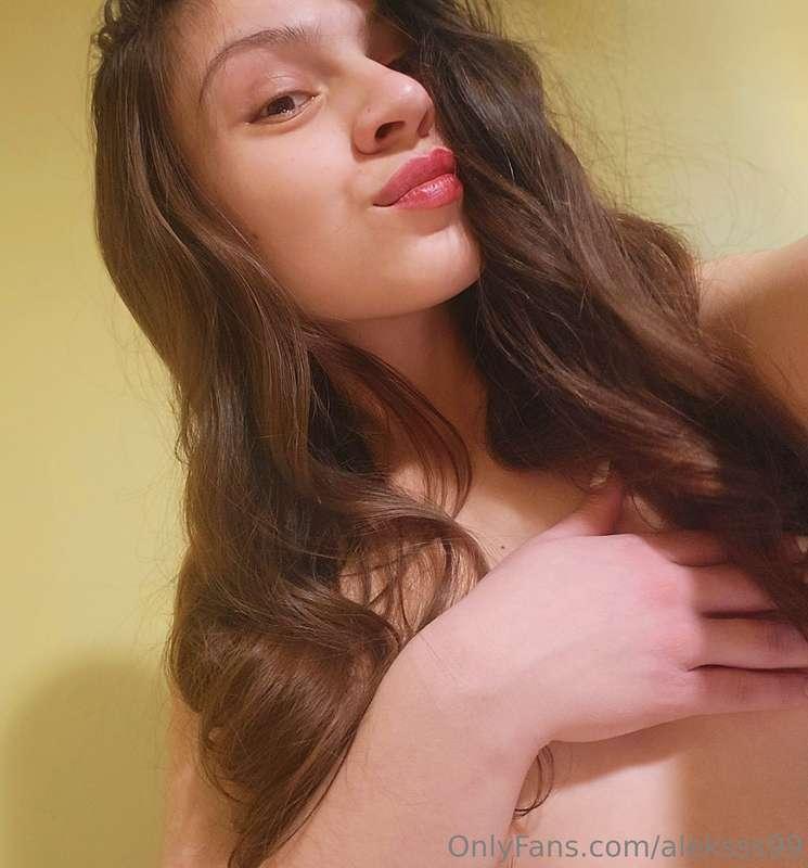 🥰😋