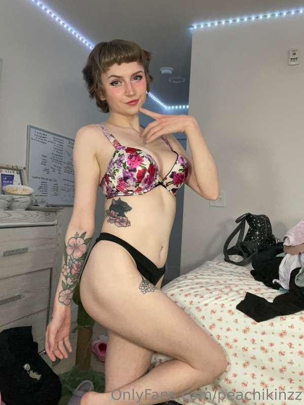 peachikinzz image #0