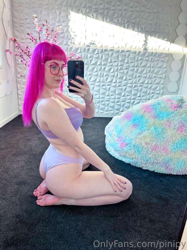 booty and feets uwu