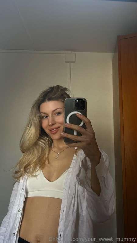 Which hairstyle do you like more? To be honest, a few years ..