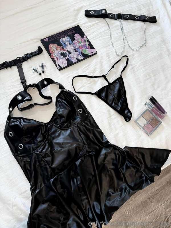 My outfit… that’s all I was wearing <3