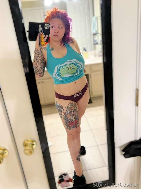 Woke up feeling good about my body—it’s been awhile. 😅

Look..