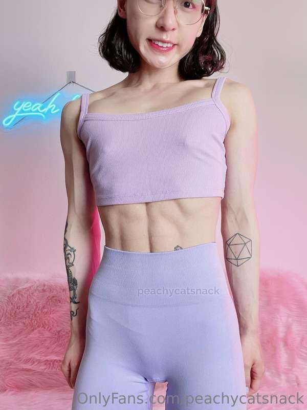 Even more buff, clothed pics! 💪😸