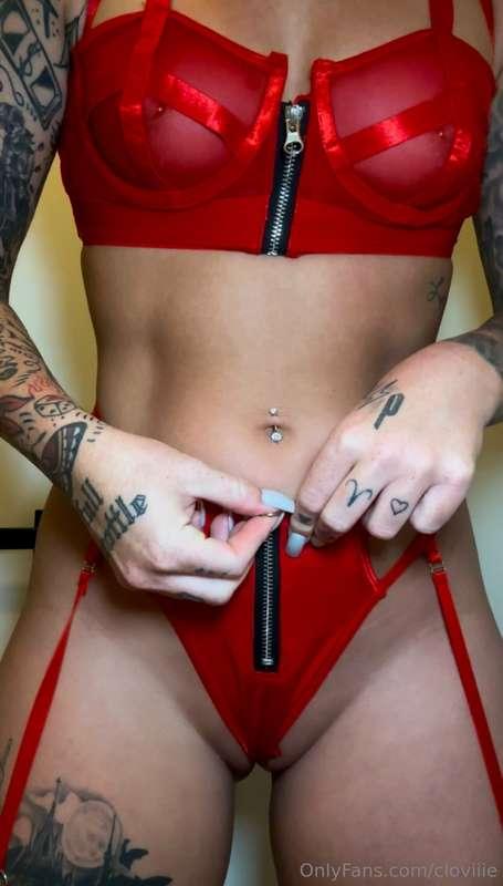 Unzip these for me baby ❤️‍🔥