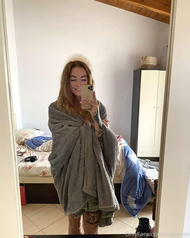 My idea of a fun Sunday would be to snuggle under a blanket ..